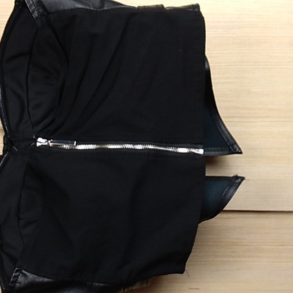 17 x 13 inches Say What Women's Size Large in black 60% polyester 40% viscose - Picture 3 of 5